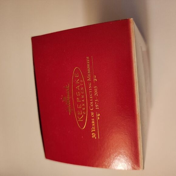 Hallmark Keepsake Ornament Scarlett O'Hara from Gone with the Wind Series 2003 - Picture 3 of 8